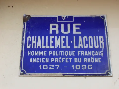 Photo de La rue Challemel-Lacour