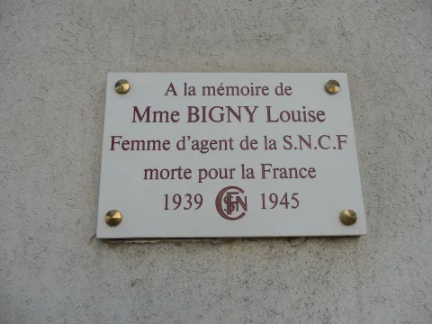 Plaque à la mémoire de Louise Bigny