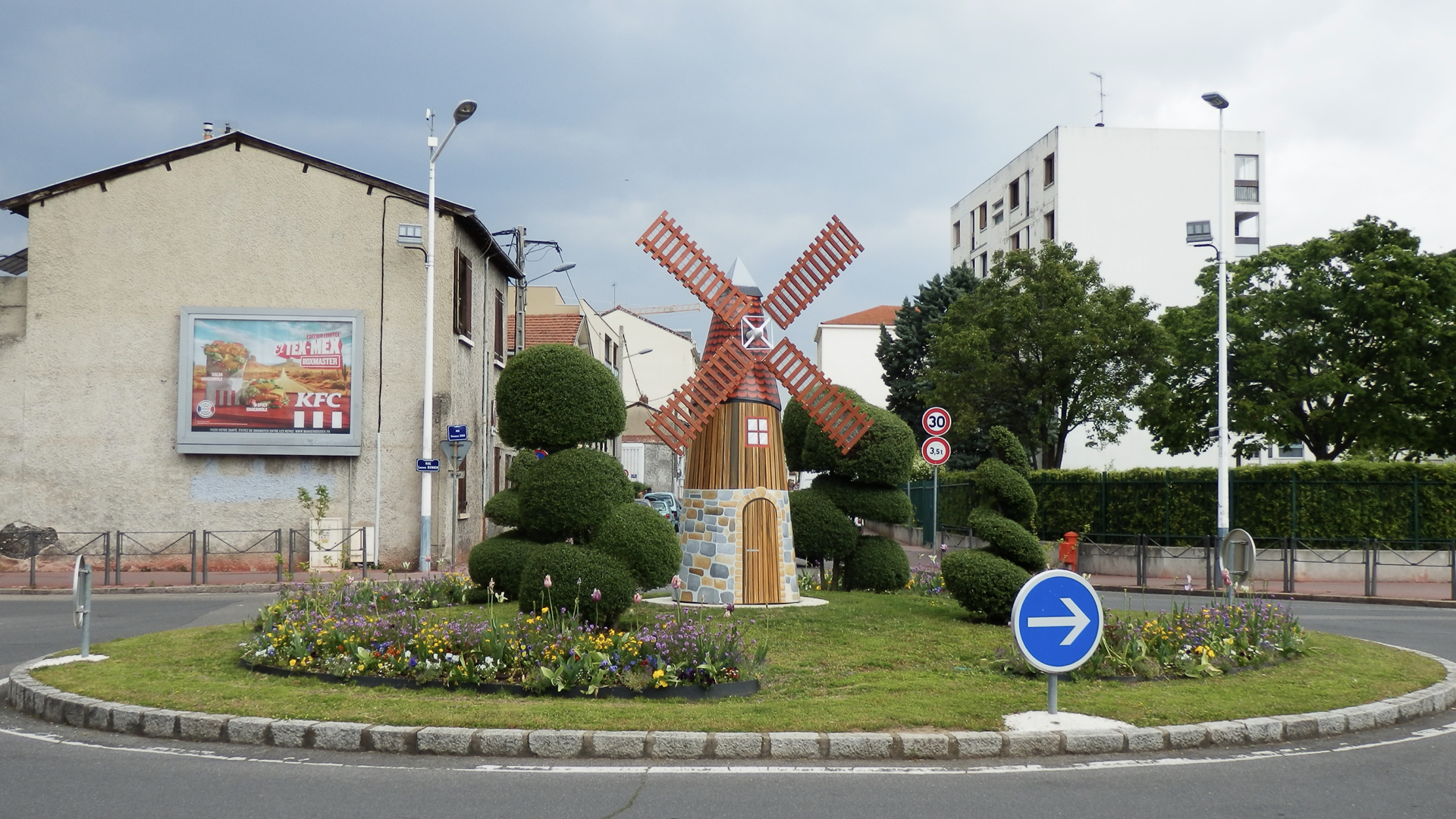 Le moulin à vent de Vénissieux (angle rues professeur Roux et Louise Michel)