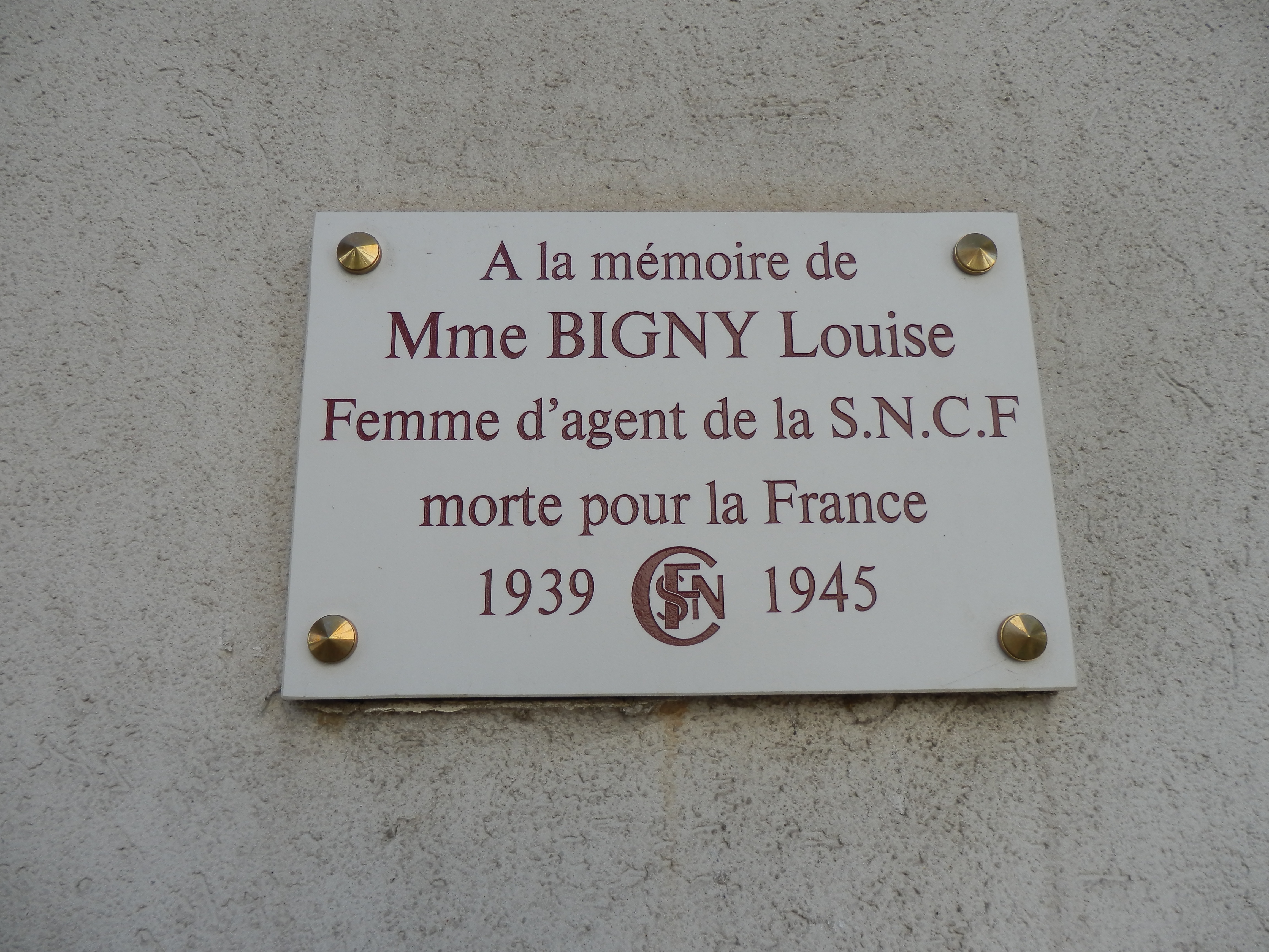 Plaque à la mémoire de Louise Bigny