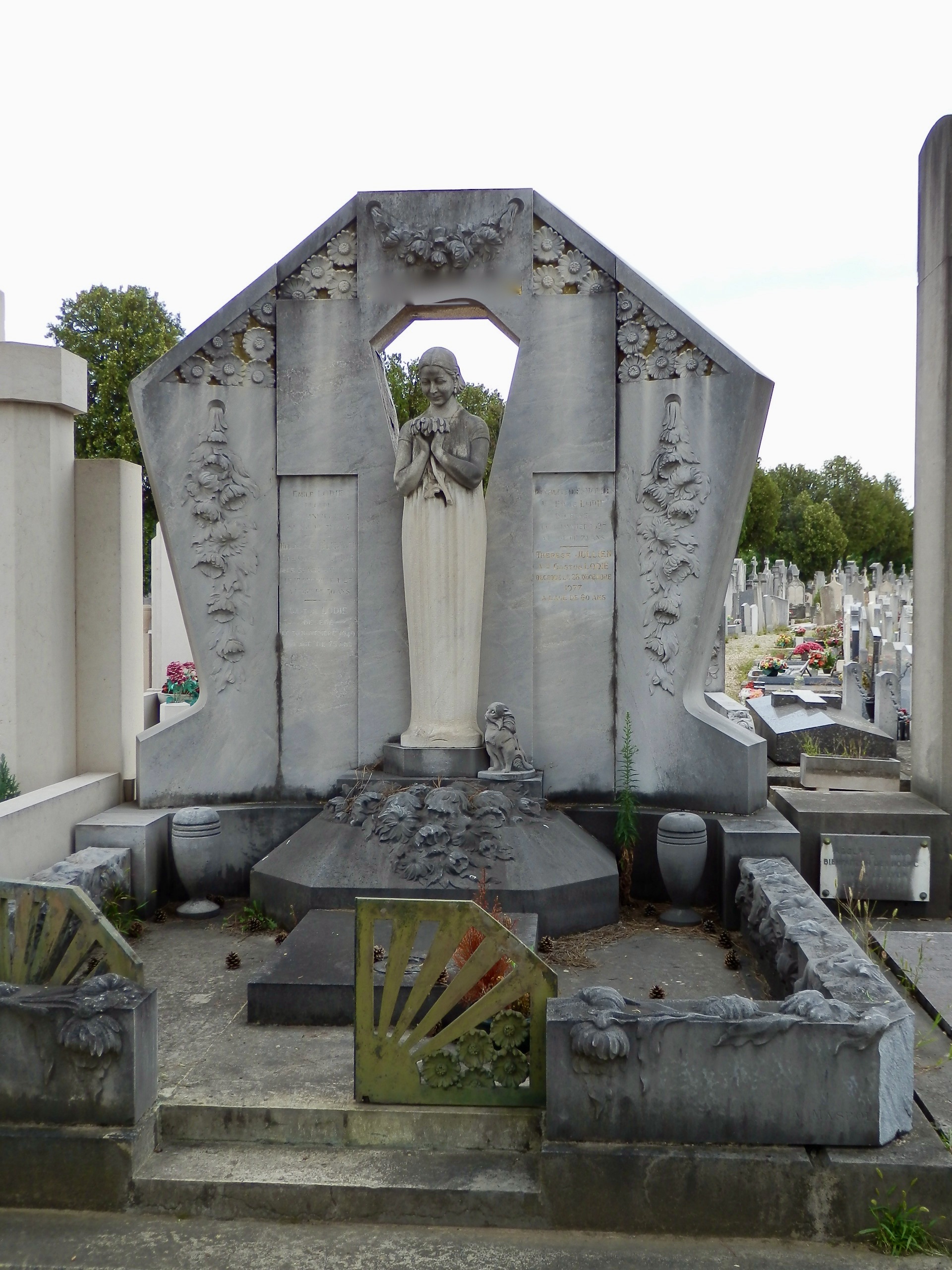 Tombe de la famille Lodie